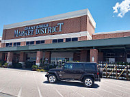 Giant Eagle Bakery outside