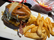 Red Robin Gourmet Burgers And Brews food