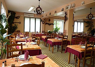 Le Relais d'Aydie Restaurant