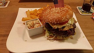 Richie's Burger & Steakhouse