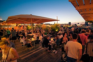 Hinterhof Dachterrasse