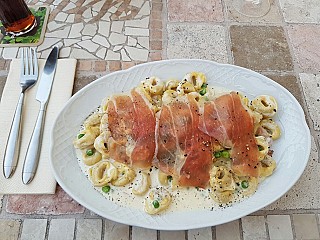 La Trattoria