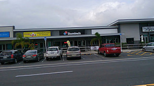 Domino’s Pizza Bureta