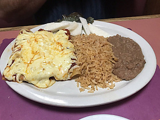 Dos Pesos Mexican Restaurant