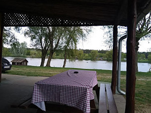 Tresetište Carp Fishing Lake