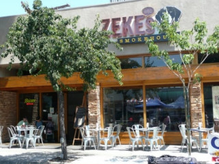 Zeke's Smokehouse Bbq