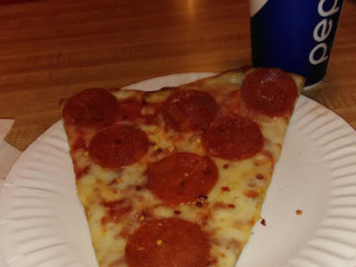 Guido's Pizza