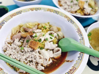 Hill Street Tai Hwa Pork Noodle