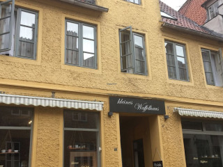 Kleines Waffelhaus