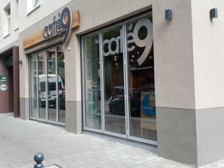 Café 9