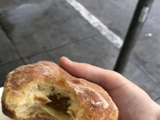 Gateway Croissant