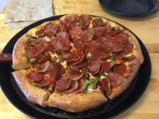 Greek's Pizza