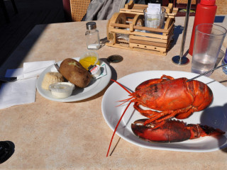 Halls Harbour Lobster Pound