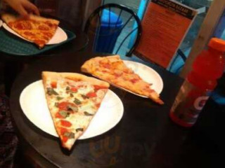 Franklins Pizza