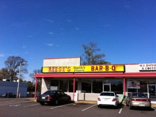 Reese's Bar-B-Q