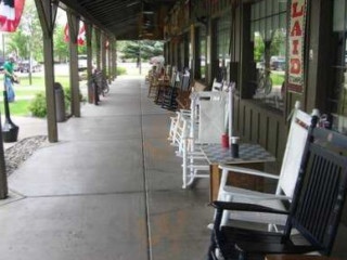 Cracker Barrel Old Country Store