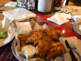 Hooters