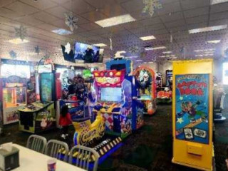 Chuck E. Cheese