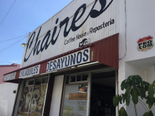 Chaires