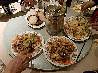 Shanghai Palace Restaurant