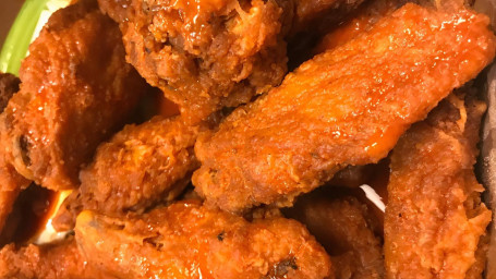 6 Jumbo Fresh Wings