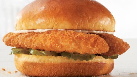 Cluckin Chicken Tender Sandwich Maaltijd