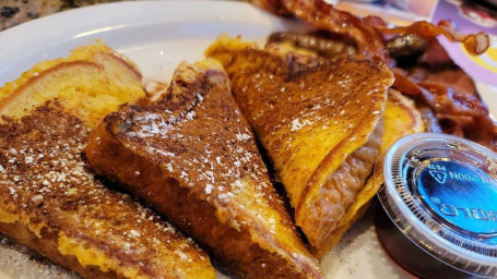 Texas French Toast With Fruit