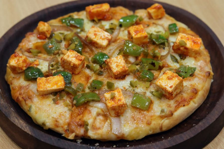 Paneer Tikka Makhani Pizza