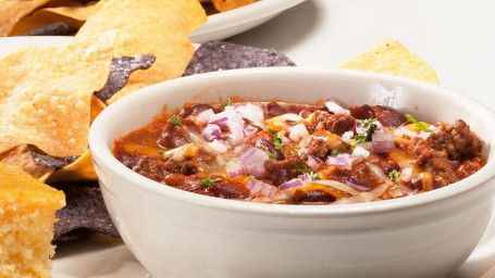 Chili With Cornbread Bowl