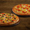 Twee Special-Veg Medium Pizza Combo.