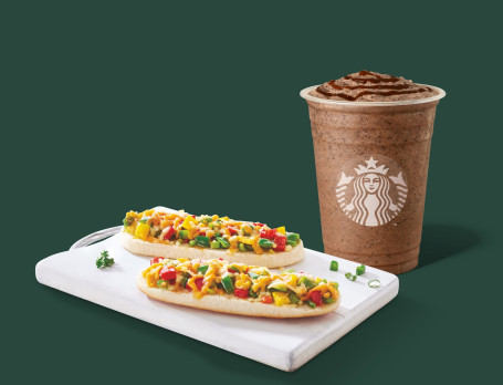 Lange Java-Chip Frappuccino Met Chilli Cheese Toast.