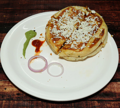 Spl. Stuffed Kulcha