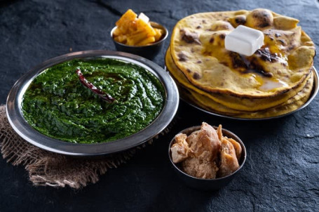 Sarson Ka Saag Met Makki Ki Roti