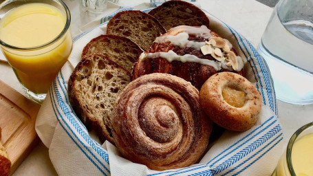 Le Panier Pastry Basket