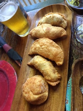 Empanada De Queso En Cebolla