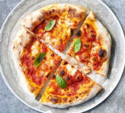 Klassieke Vegan Margherita Met 3 Toppings