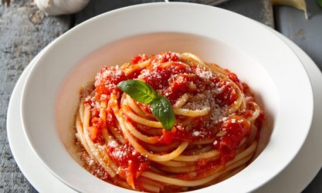 Fettuccine Al Pomodoro En Mozzarella