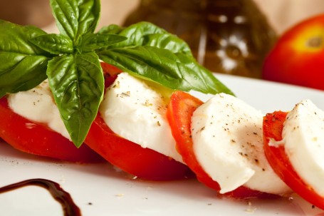 Bufala Mozzarella, Tomaat