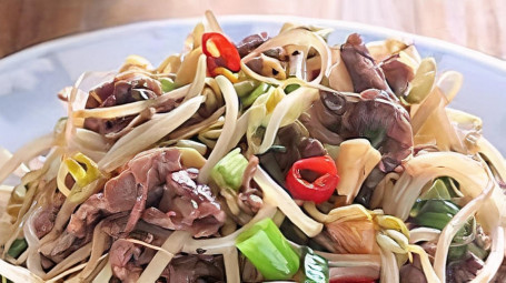 Stir Fry Chili Beef Xiǎo Chǎo Niú Ròu