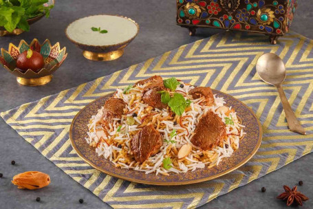 Hyderabadi Dum Gosht Spicy Mutton Biryani, Zonder Been Serveert 1-2]