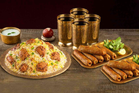 Chicken Biryani (Alishaan-E-Bhuna Murgh, Voor 4 Personen) 12St Chicken Seekh Kebab 4 Thums Up 250Ml