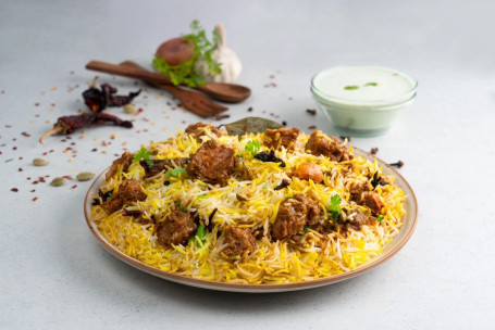 Hyderabadi Dum Mutton Biryani (Zonder Been) (Voor 1 Personen)