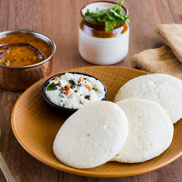 Idli-Sambhar Met Kokoschutney