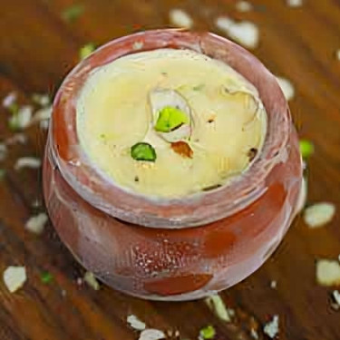 Kesar Pista Pot Kulfi [1 Piece]