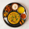 Deluxe Knoflook Tadka Khichdi Thali