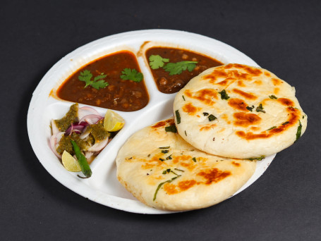 Kulche Chole Meal