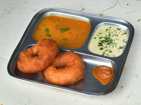 Sambar Vada (2 Pics