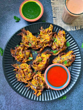 Pyaaz Pakode (6 Pcs)