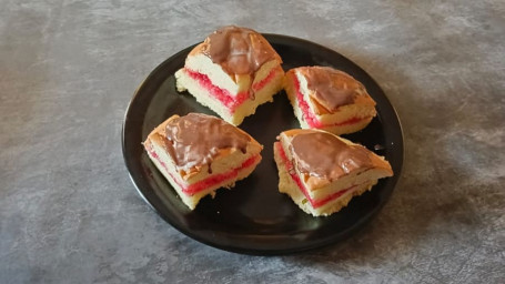 Chocolate With Mix Fruit Jam Maska Bun