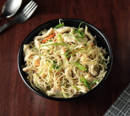 Chcken Hakka Noodles Full